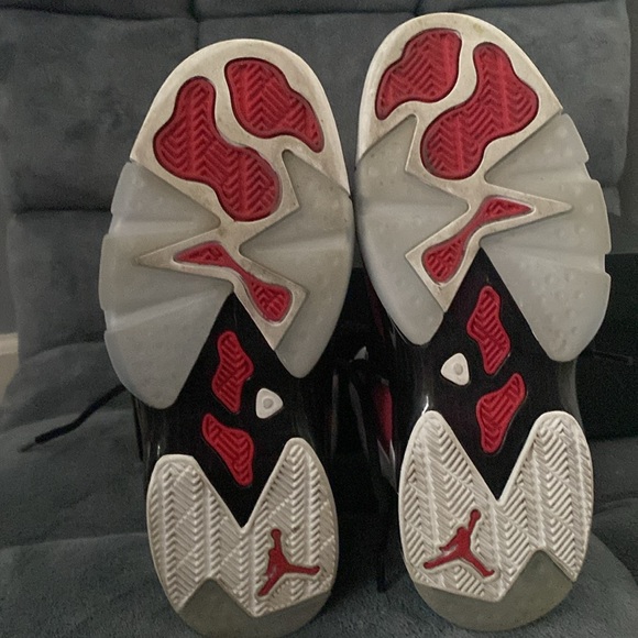 Jordan 6 Carmine 6-17-23 - Picture 3 of 4